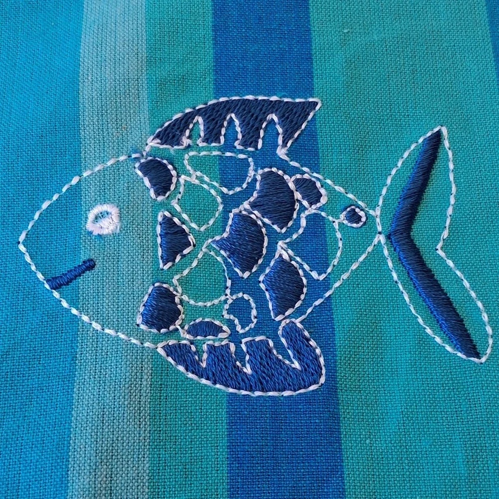 Susie Coelho Style Coastal Fish 2 Placemats 2 Napkins Set Blue Teal 2007 NWT